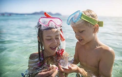 Ojo con los baños de los niños en el mar