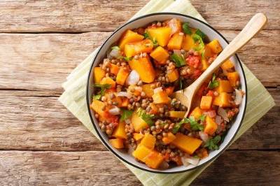 Legumbres con calabaza, zanahoria y champiñones