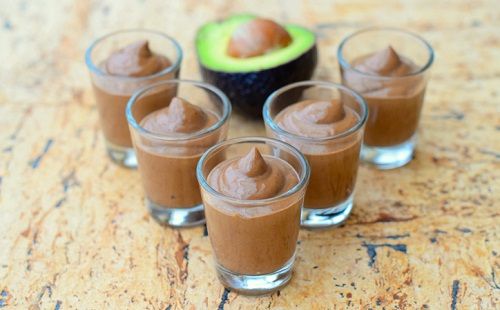Mousse de chocolate y aguacate