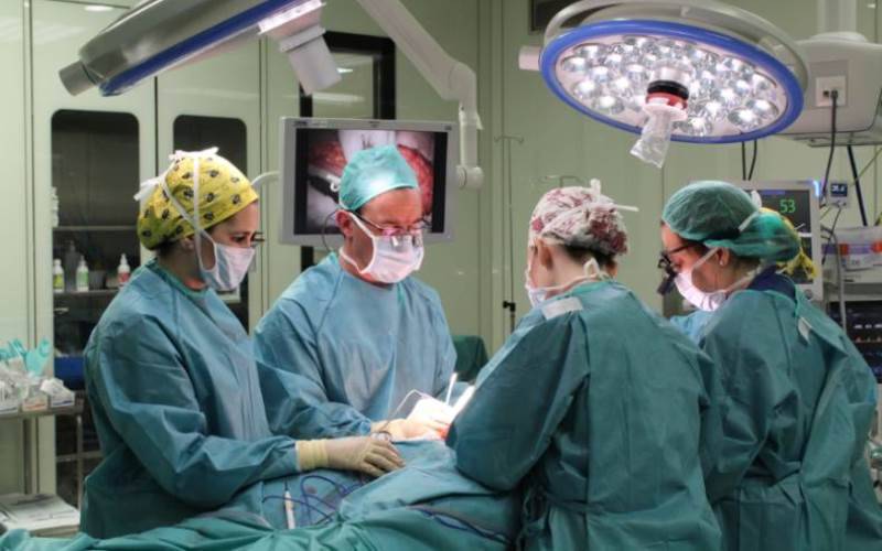 Reconstrucción mamaria bilateral mediante colgajo DIEP