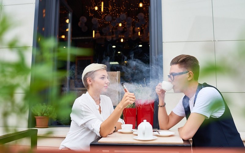 Los riesgos del cigarrillo electrónico o vapear
