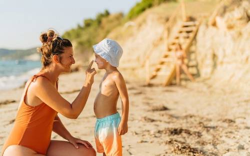 Este verano, ¡protege tu piel del sol sin bulos!